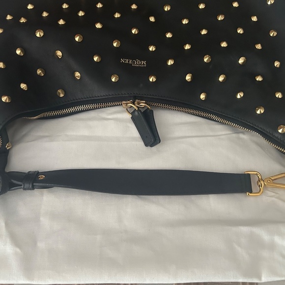 Alexander McQueen handbag - Picture 3 of 12